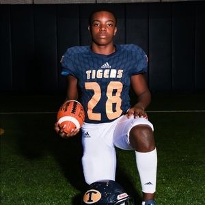 Meet your Posher, Dajarian